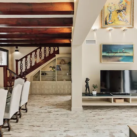 Casa Arrels, Your Mediterranean Holiday home *